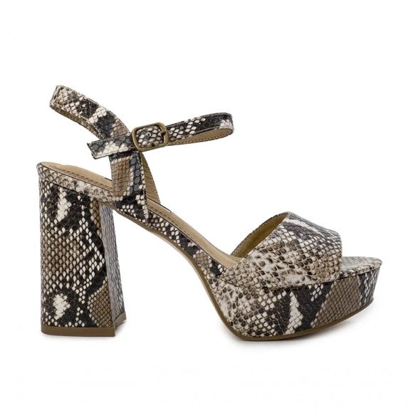 Michael Kors Stylish Snakeskin Platform Sandals - Picture 1 of 3